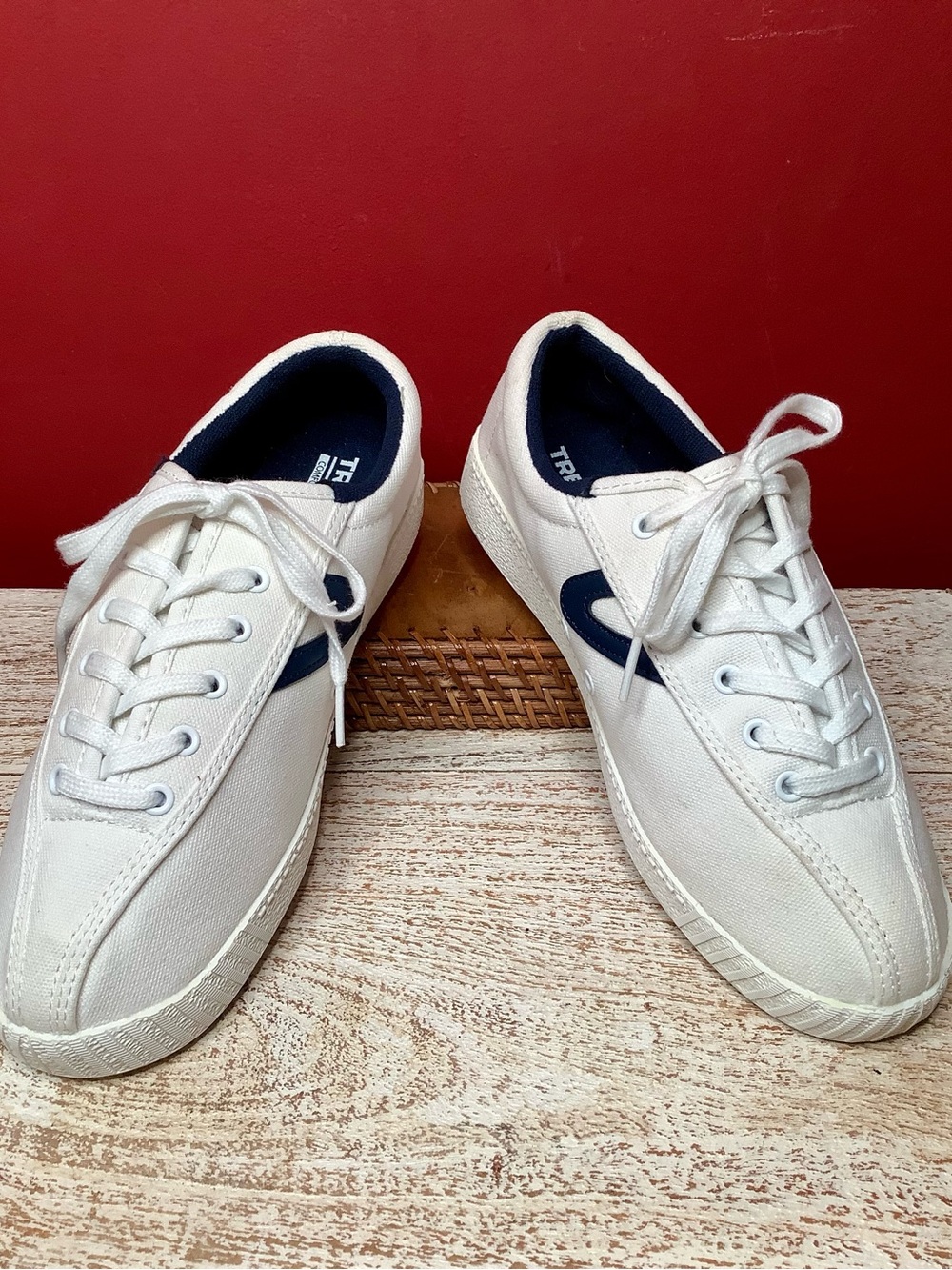 TRETORN Nylite Plus Size 9 White Classic Canvas Tennis Shoes with Navy Accent - Picture 3 of 12